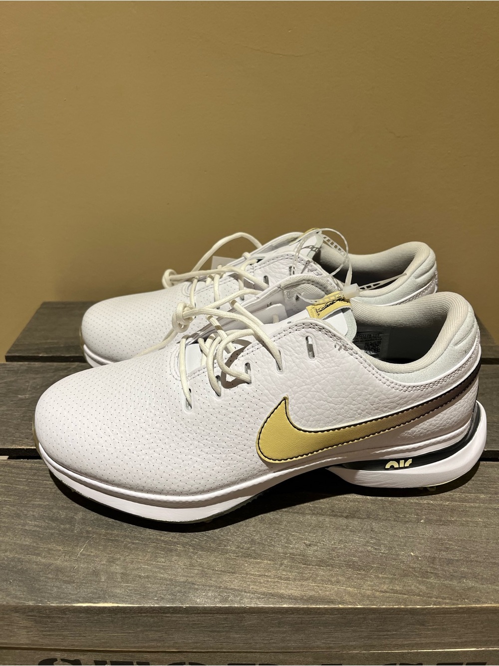 Nike Golf Shoes Air Zoom Victory Tour 3 White/Gold Sz M 6.5 | W 8 NWOB